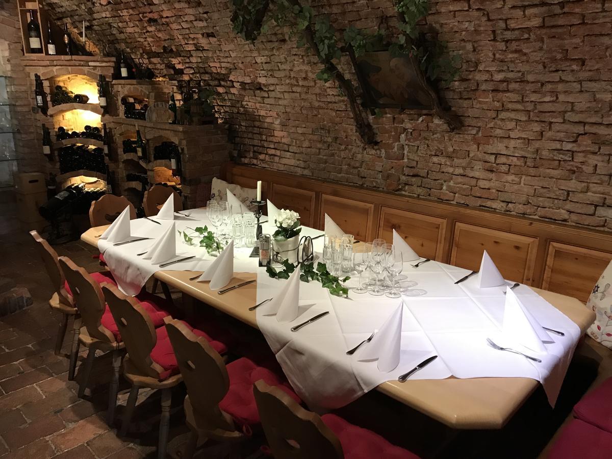 Gasthof "Zur Kanne" Markt Sankt Florian Екстериор снимка