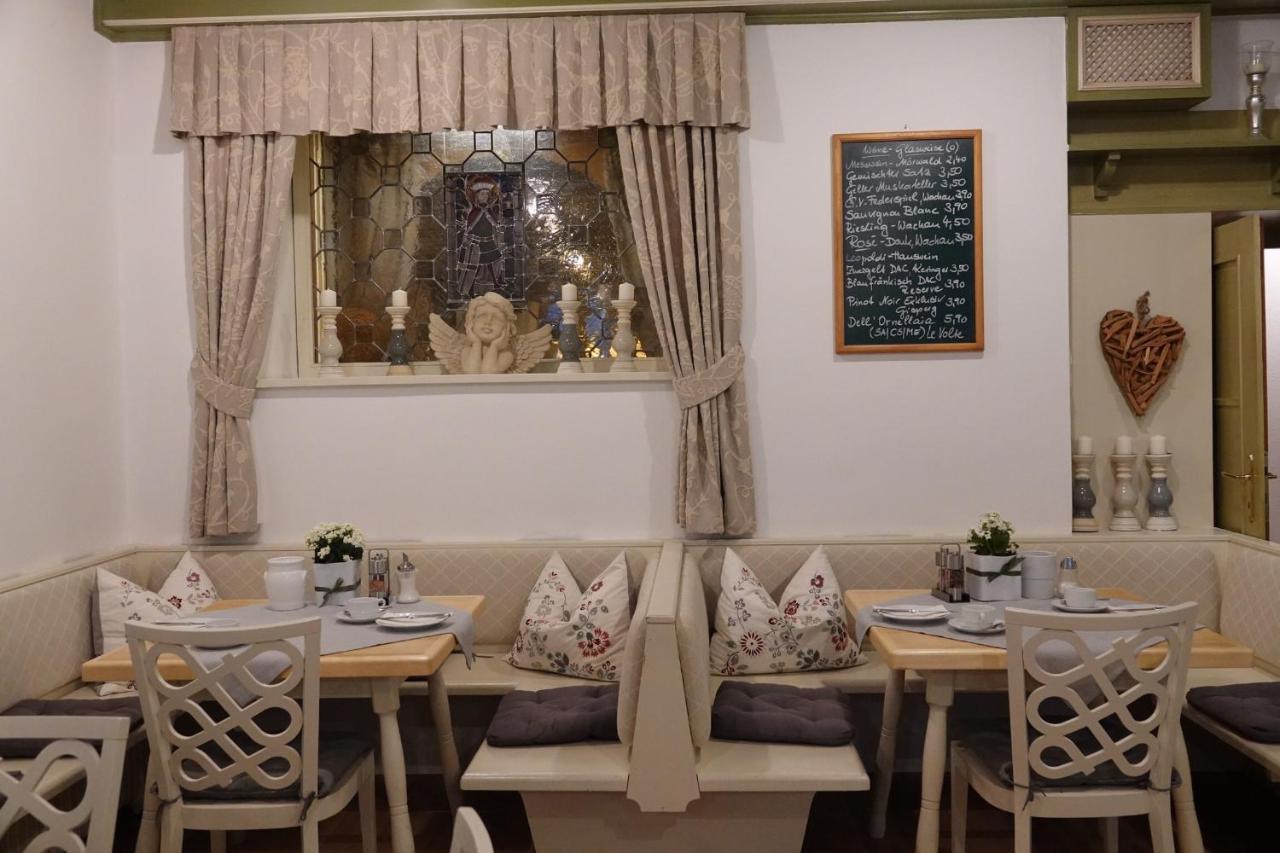 Gasthof "Zur Kanne" Markt Sankt Florian Екстериор снимка